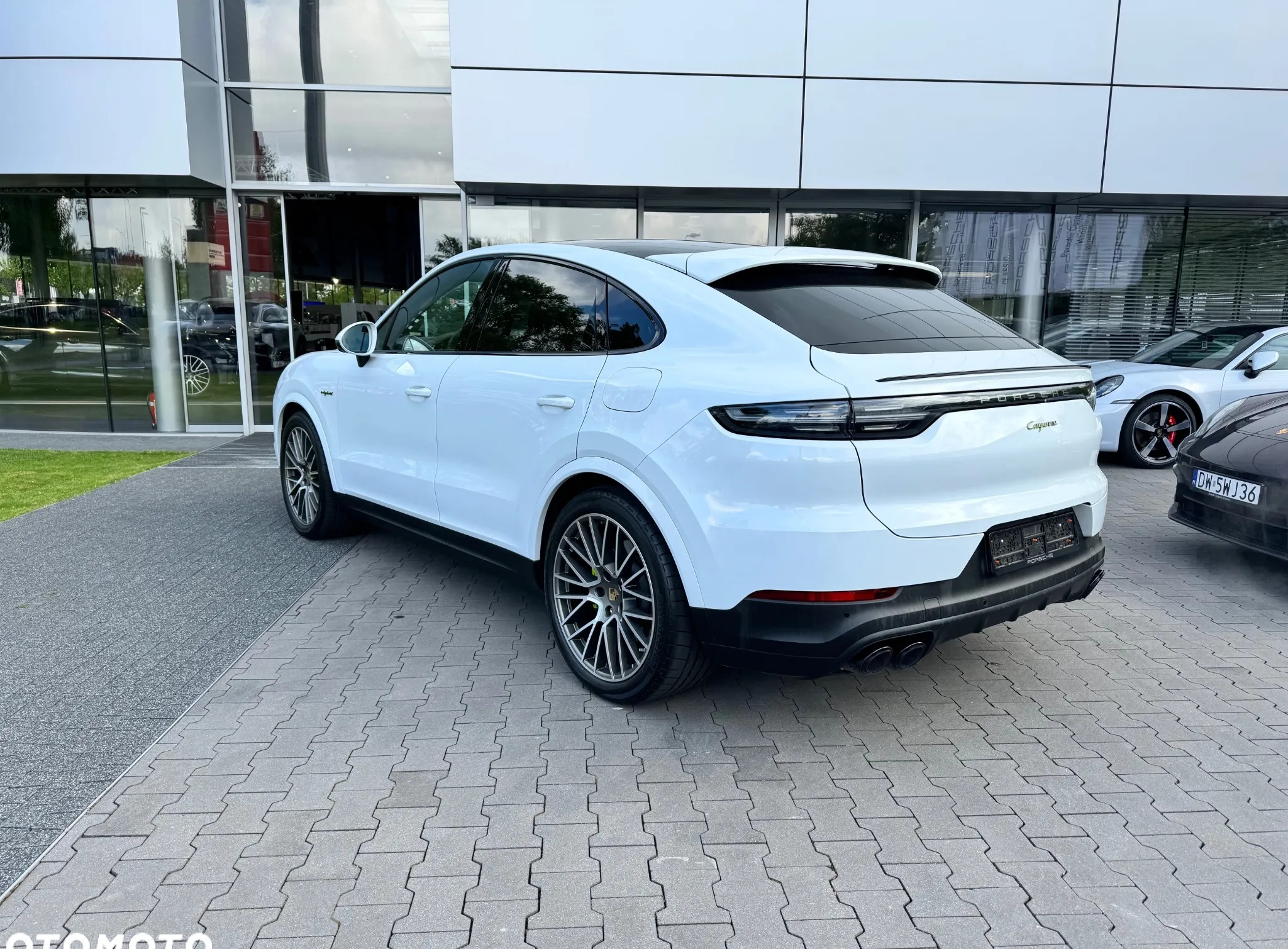 Porsche Cayenne cena 455000 przebieg: 19000, rok produkcji 2023 z Stalowa Wola małe 211